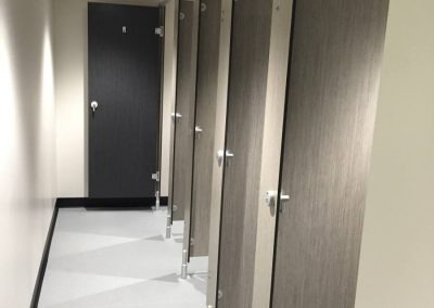 imgi_22_bathroom-4-1-400x284