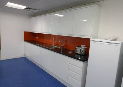 imgi_26_kitchen-400x284