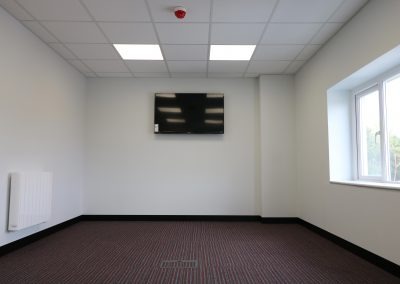 imgi_5_room-400x284