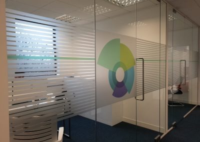 imgi_7_glasspartitioning1-1-400x284